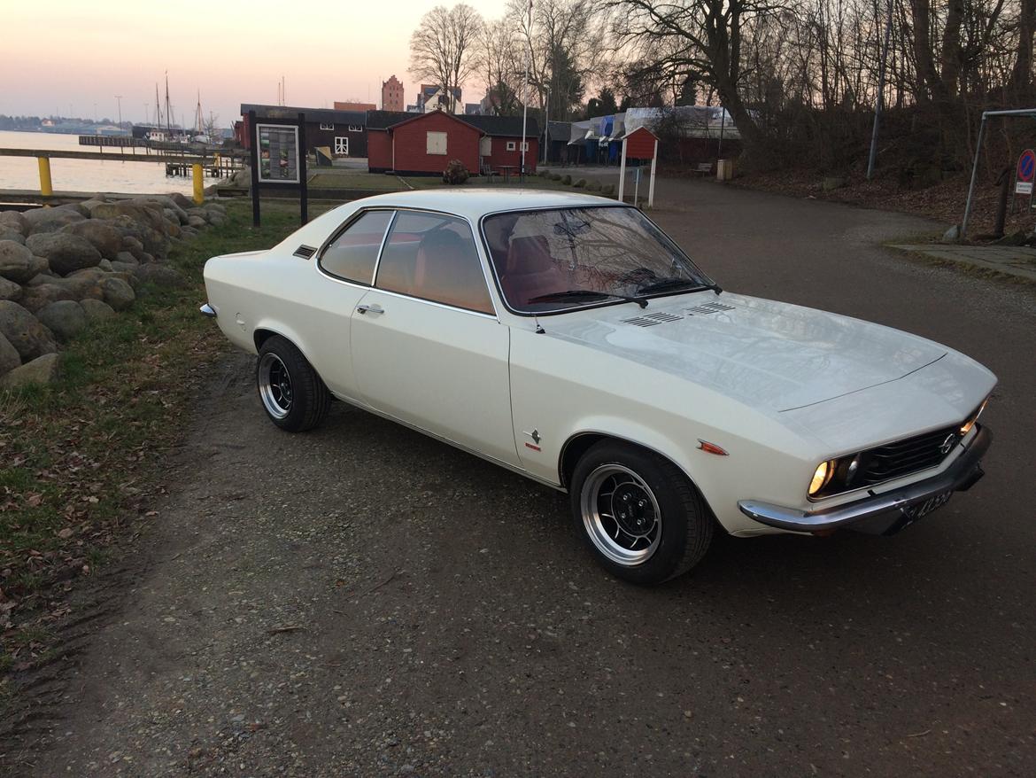 Opel Manta A 1900 Deluxe billede 8