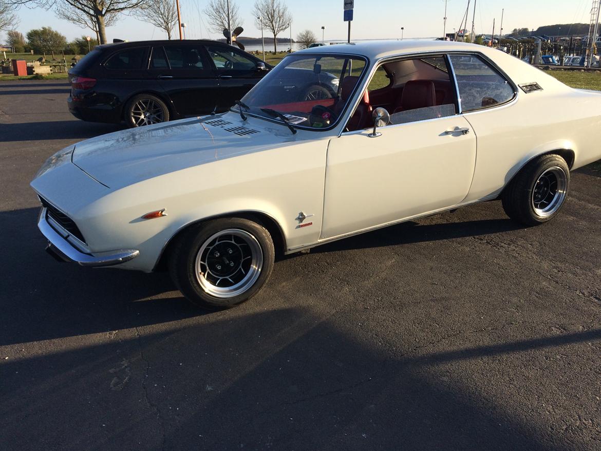 Opel Manta A 1900 Deluxe billede 9