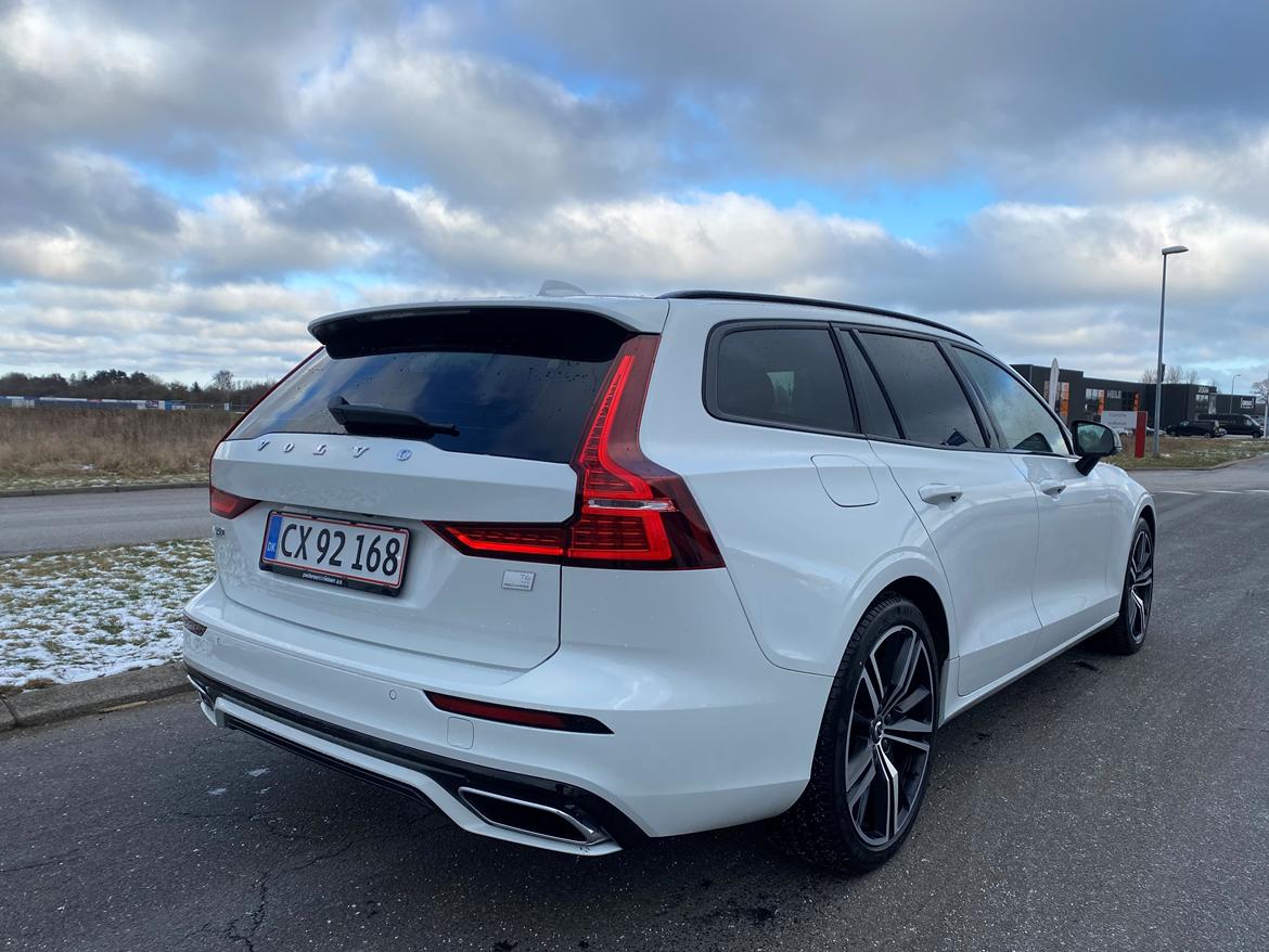 Volvo V60 T6 R-design (Solgt) billede 2