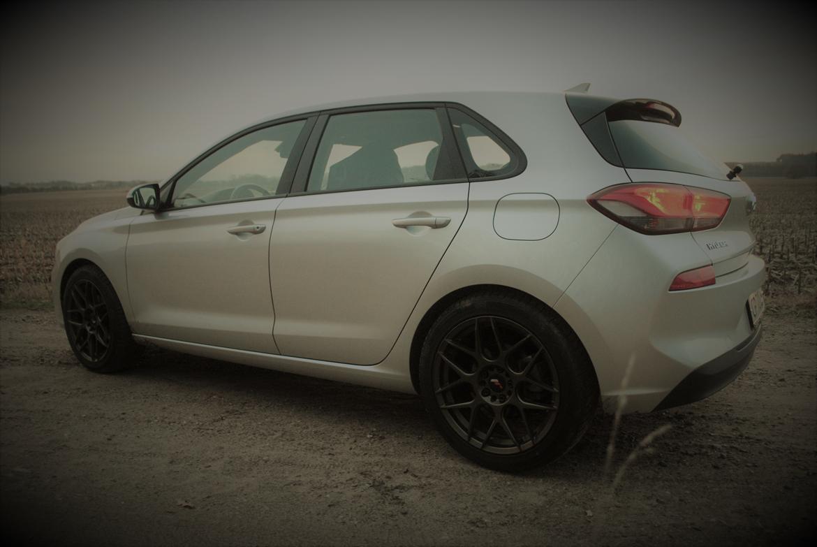 Hyundai 1.0 T-GDI tidl bil billede 2