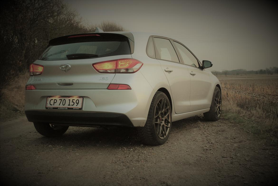 Hyundai 1.0 T-GDI tidl bil billede 3