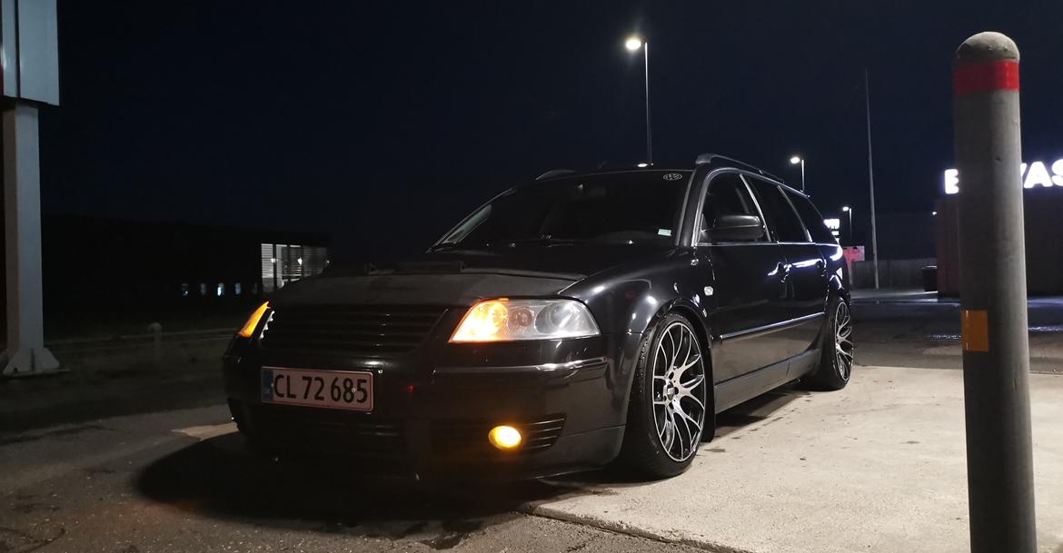 VW Passat 1.9 TDI 130 HK 6G highline billede 1