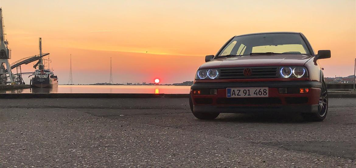 VW Vento 1.8 GTI LOOK Projekt billede 18