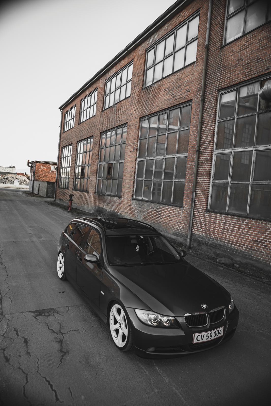 BMW E91 - 320D - Automat gear - solgt billede 4