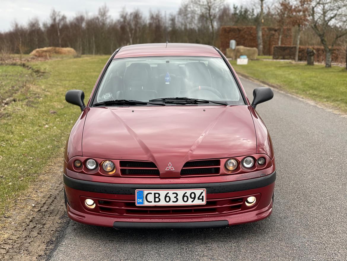 Mitsubishi Carisma 1.8 GDI Comfort 125hk billede 1