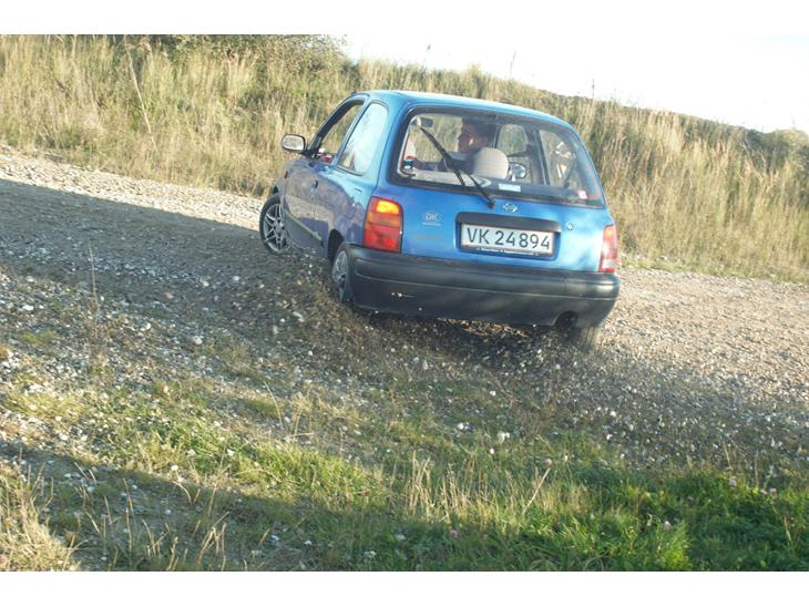 {{currentPhoto.altText}} billede {{currentPhoto.number}}