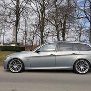 BMW E91 325i N52 Touring (M-tech)