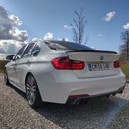 BMW F30