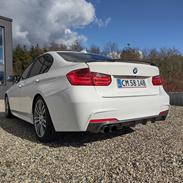 BMW F30