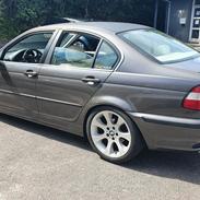 BMW E46 320i - 2.2
