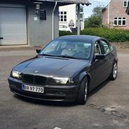 BMW E46 320i - 2.2
