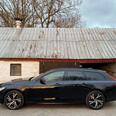 Volvo V90 R-Design T6 Recharge (Solgt)