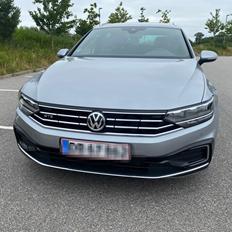 VW Passat B8.5 GTE Wagon Queen Family Truckster