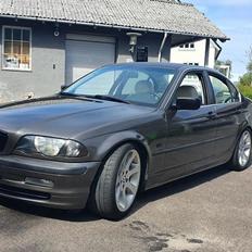 BMW E46 320i - 2.2