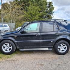 Mercedes Benz ML 320 V6 Benzin * TIDL. BIL *