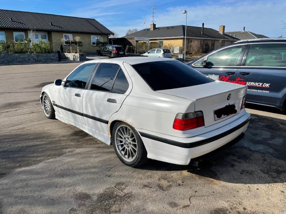 BMW E36 320i  ( 325i ) billede 4