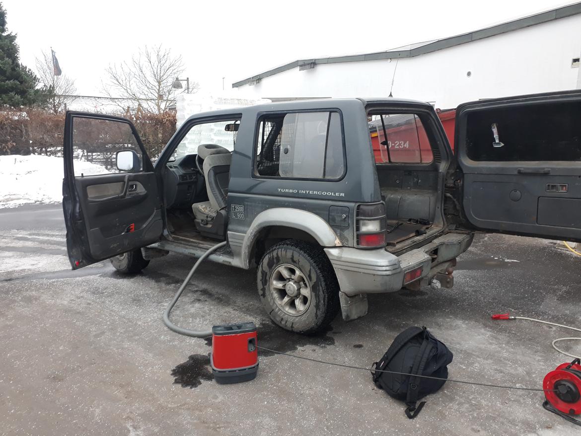 Mitsubishi Pajero V20. (skrottet) billede 4