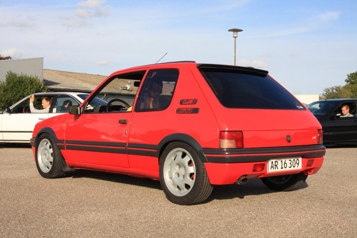 Peugeot 205 gti billede 2