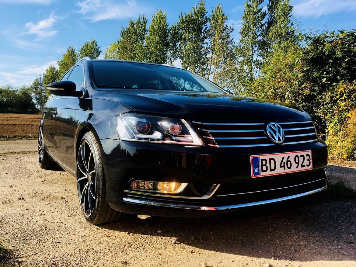 VW Passat 1.8 TFSI Highline - Lækker front på den model. billede 14
