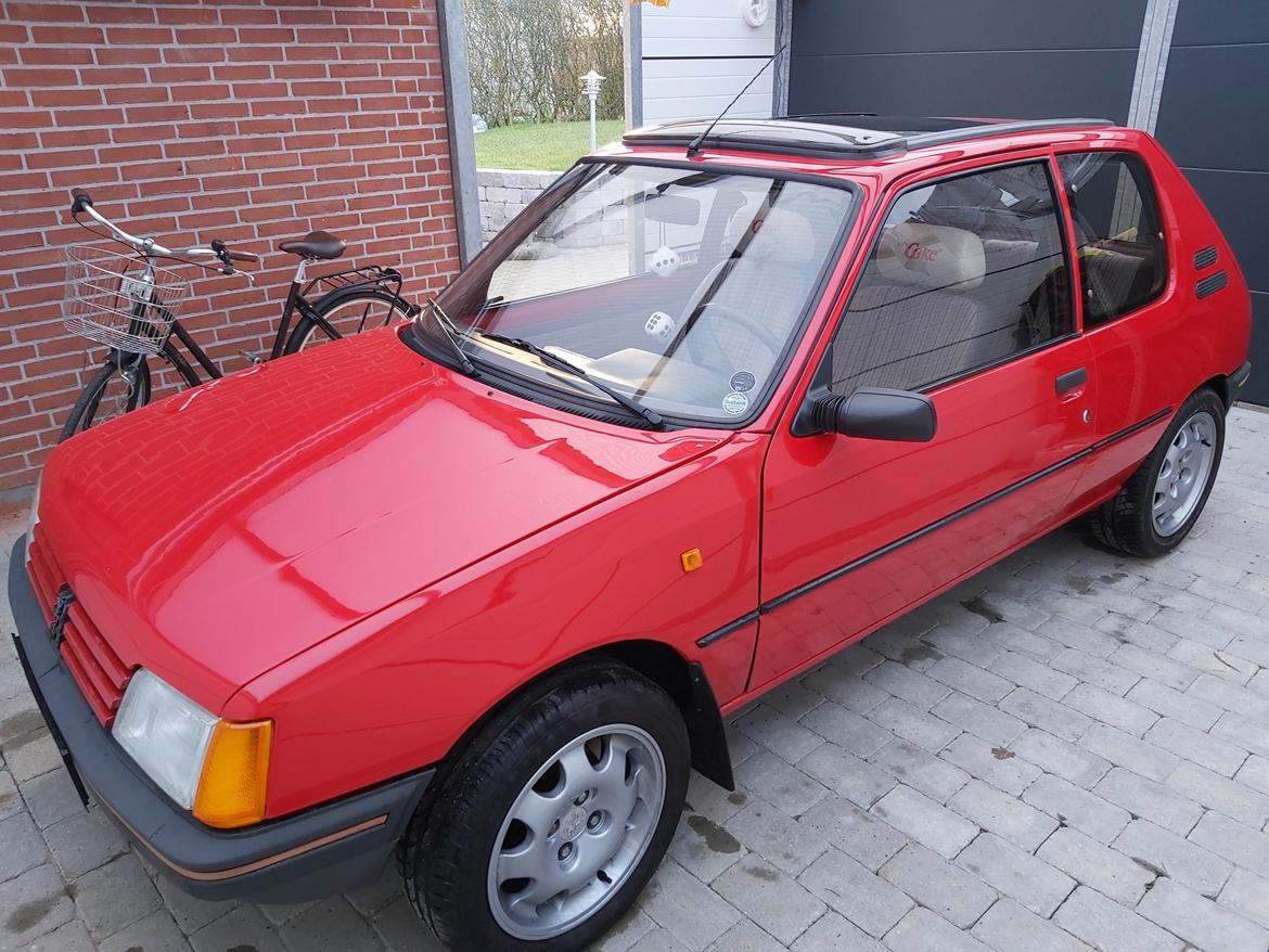 Peugeot 205 Coke billede 1