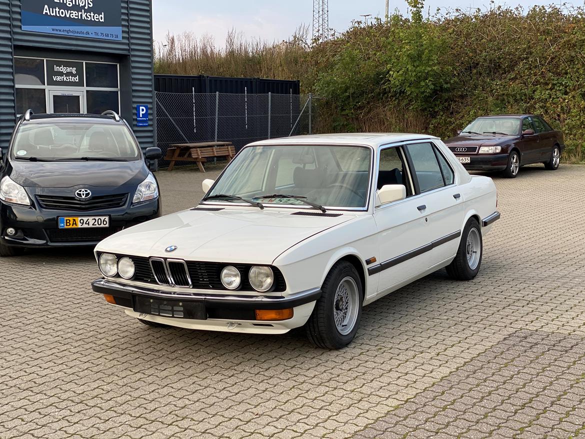BMW E28 520i billede 7