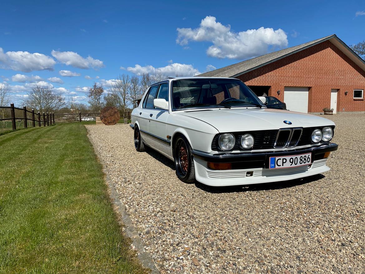 BMW E28 520i billede 4