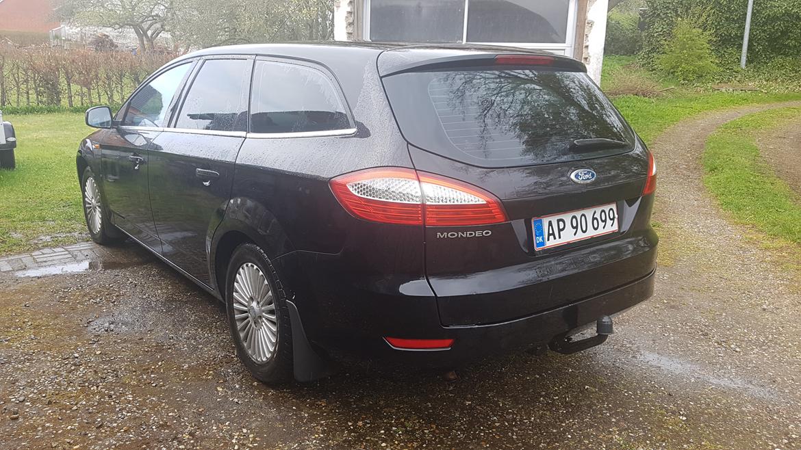 Ford Mondeo 2,0i Titanium Stc. billede 2