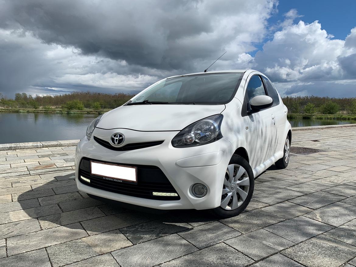 Toyota Aygo T2 Air Connect  billede 2