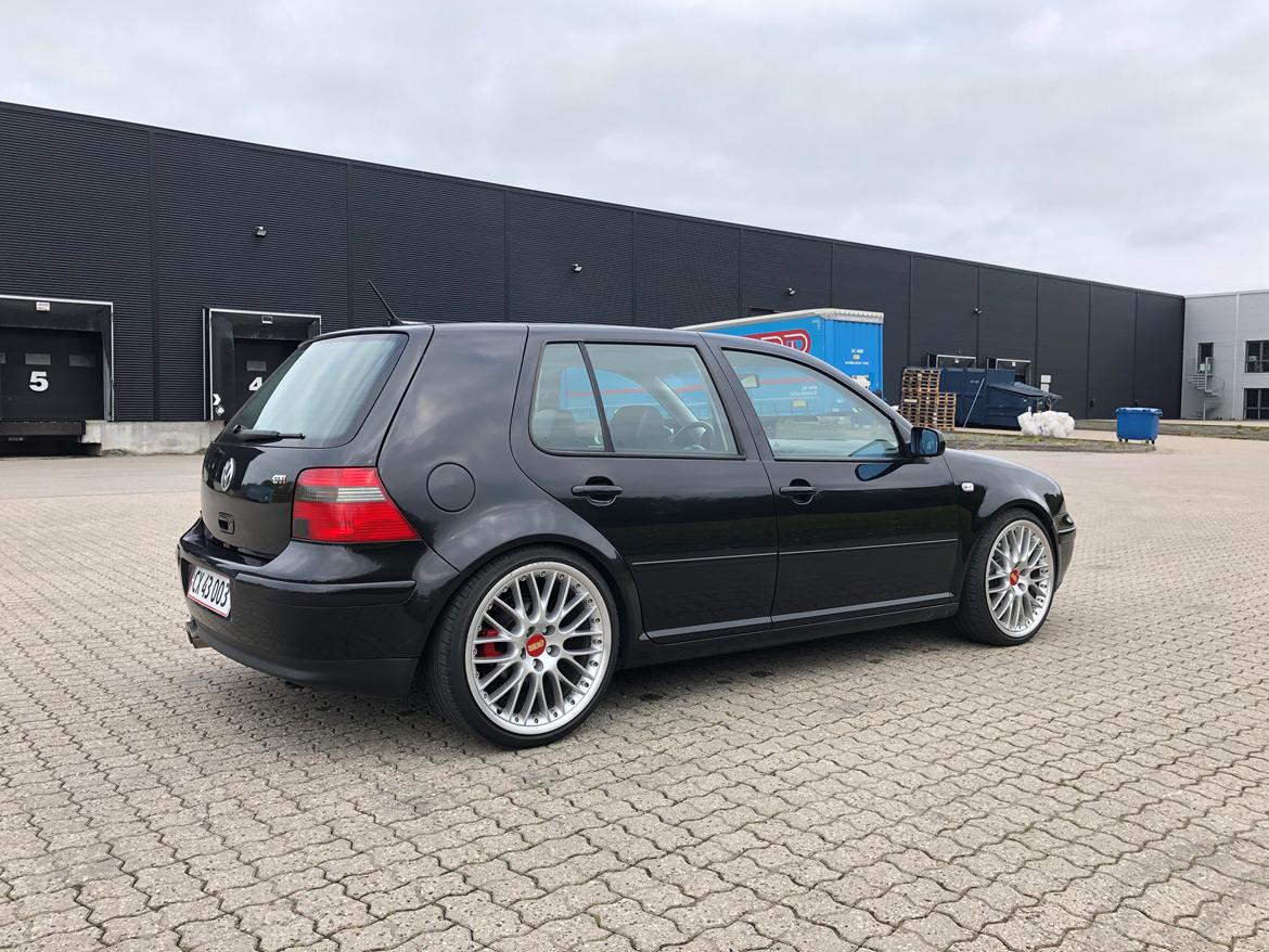 VW Golf IV GTi 180 billede 4