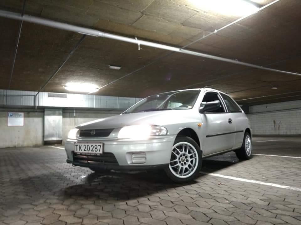 Mazda 323 P BA billede 1