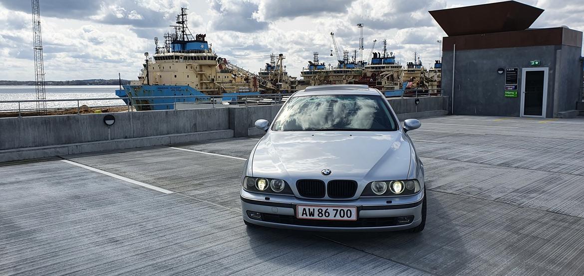 BMW E39 540i billede 2