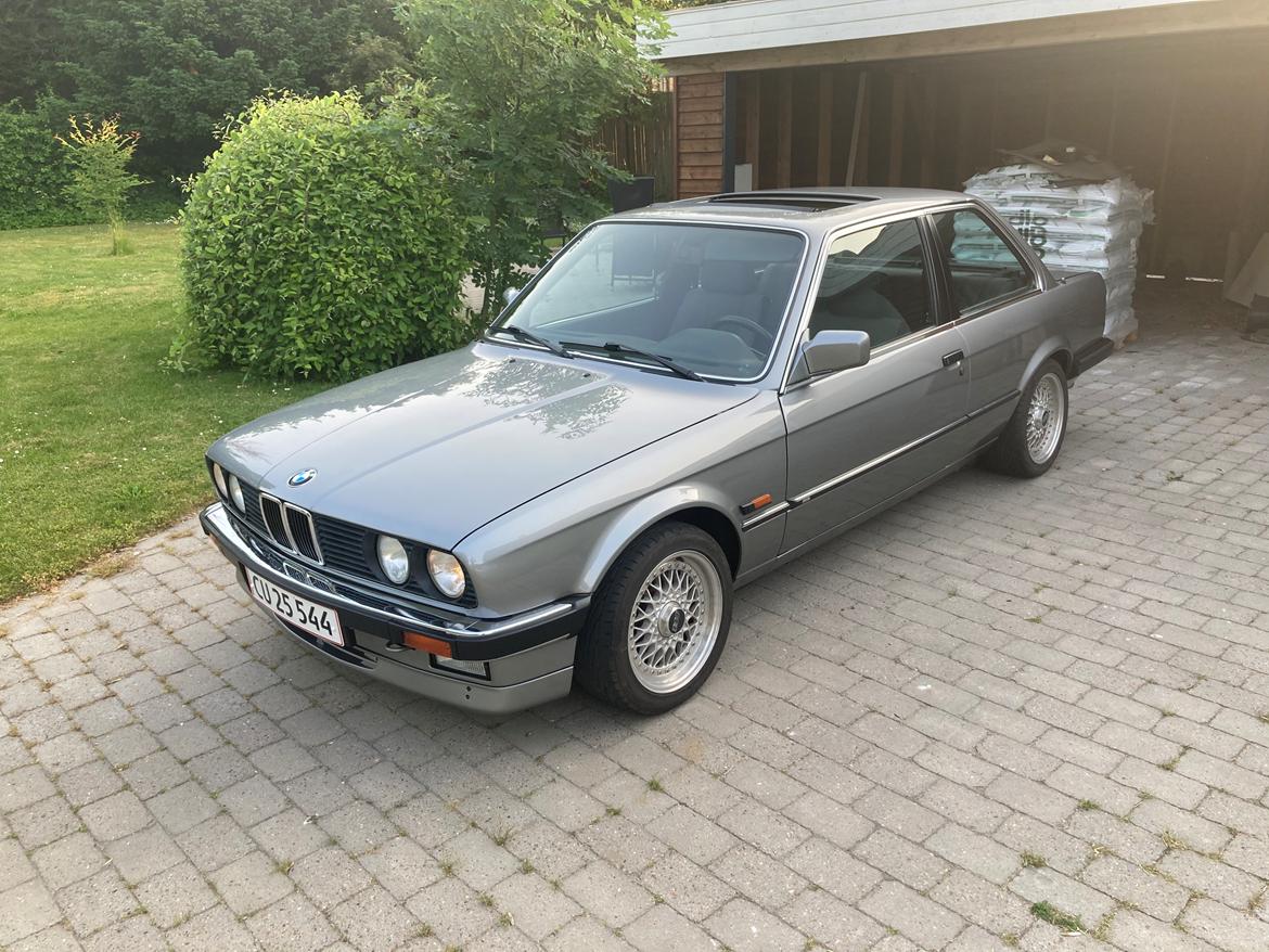 BMW E30 billede 7