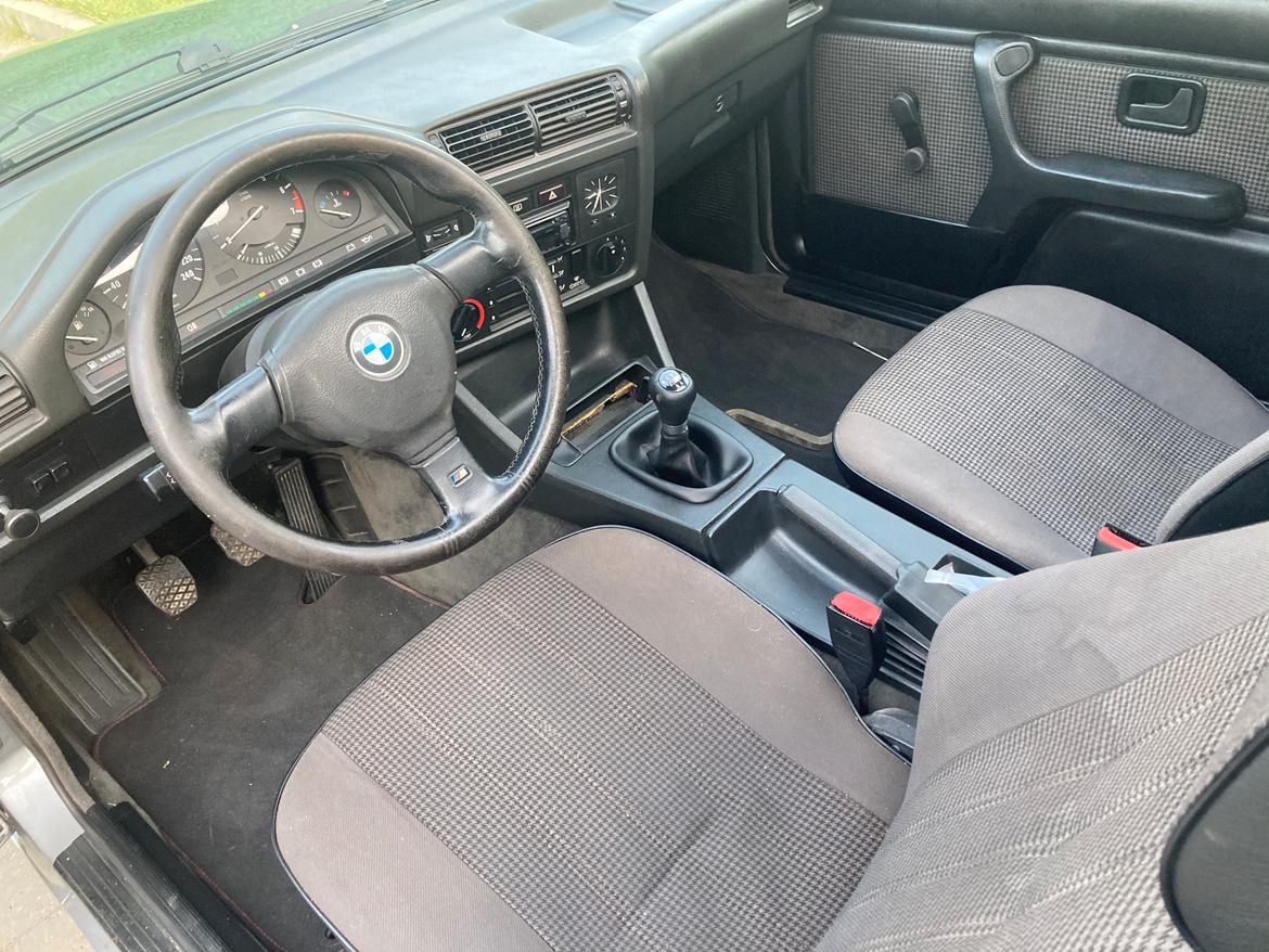 BMW E30 billede 9