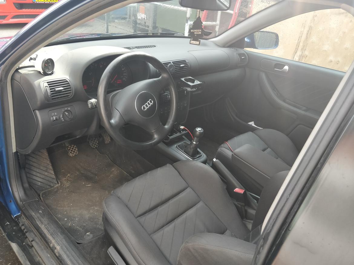 Audi A3 8L 1.8T (skrottet) billede 12