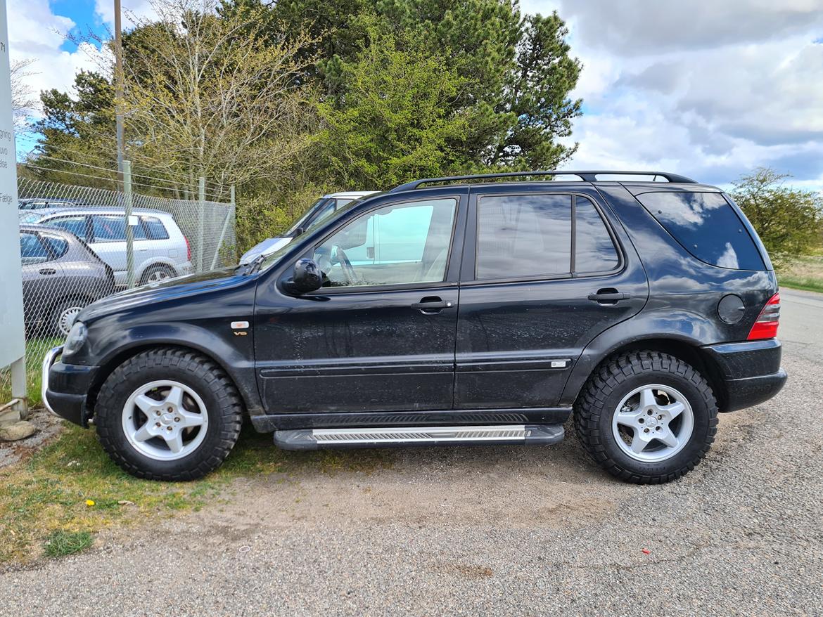 Mercedes Benz ML 320 V6 Benzin * TIDL. BIL * billede 3