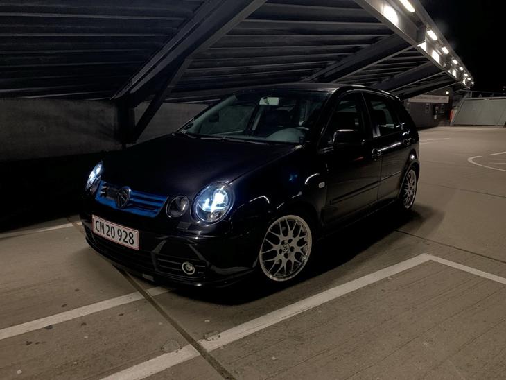 {{currentPhoto.altText}} billede {{currentPhoto.number}}