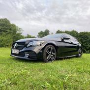 Mercedes Benz C220d