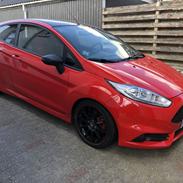 Ford Fiesta Red Edition 1,0 scti 