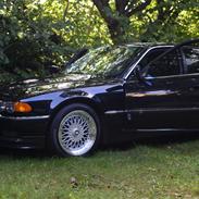 BMW E38 740i 