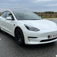 Tesla Model 3 Performance