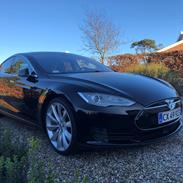 Tesla Model S85