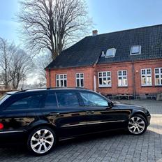 Mercedes Benz E320 CDI Facelift - Taxaen