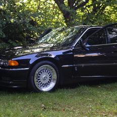 BMW E38 740i