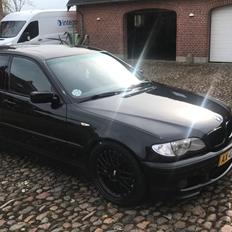 BMW 330d e46