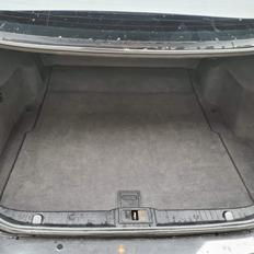 Mercedes Benz W211 e500 avantgarde