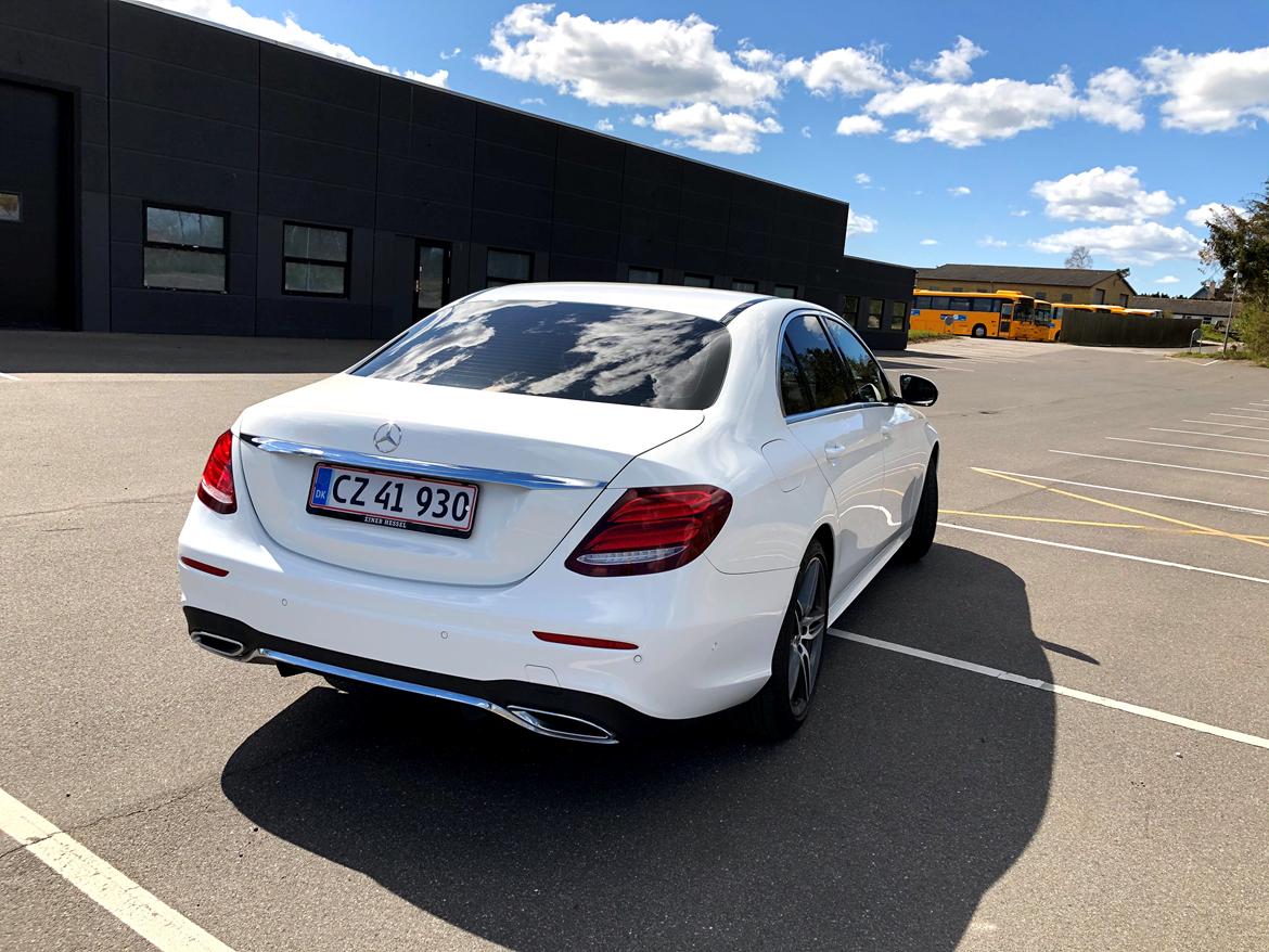 Mercedes Benz E220 d billede 3
