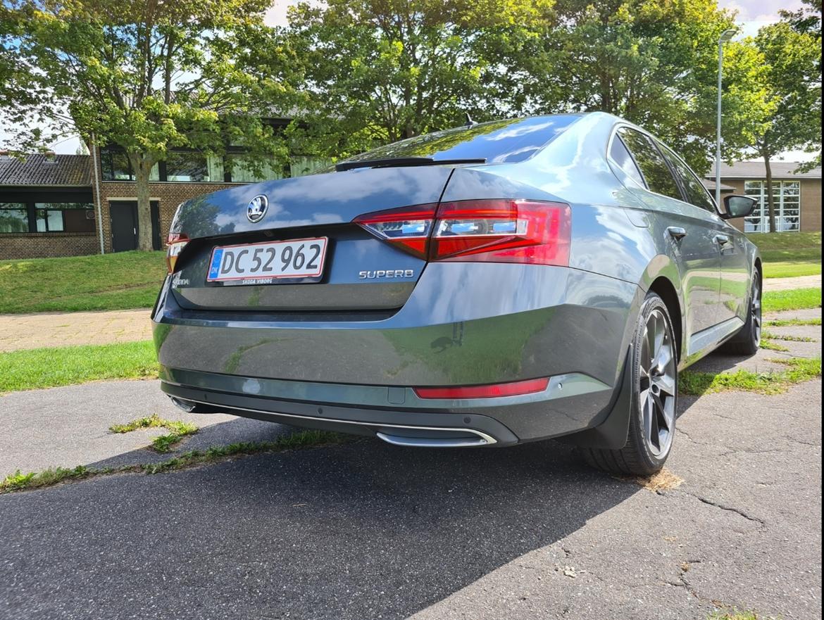 Skoda Superb 2.0 TDI Style billede 3