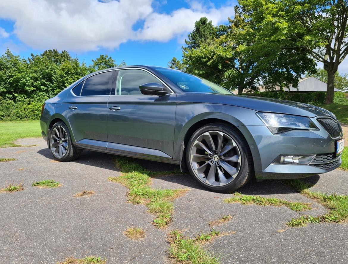 Skoda Superb 2.0 TDI Style billede 5