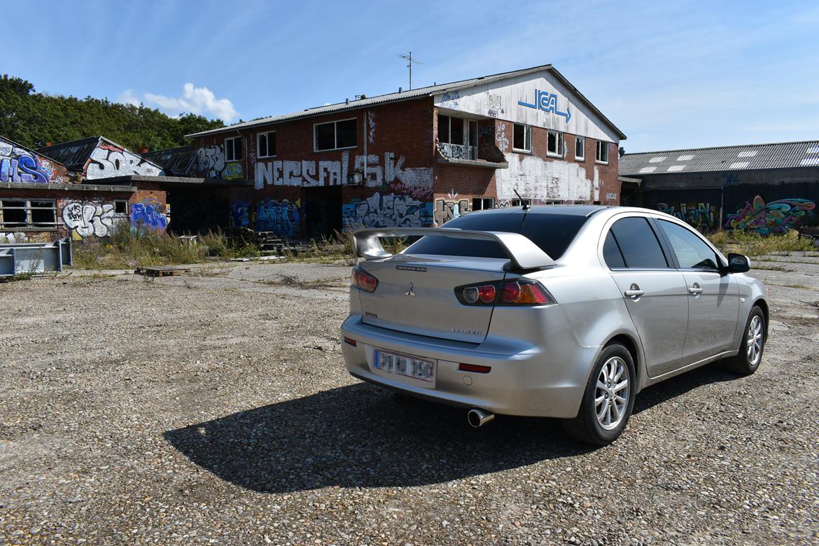 Mitsubishi Lancer X Sports Sedan billede 5
