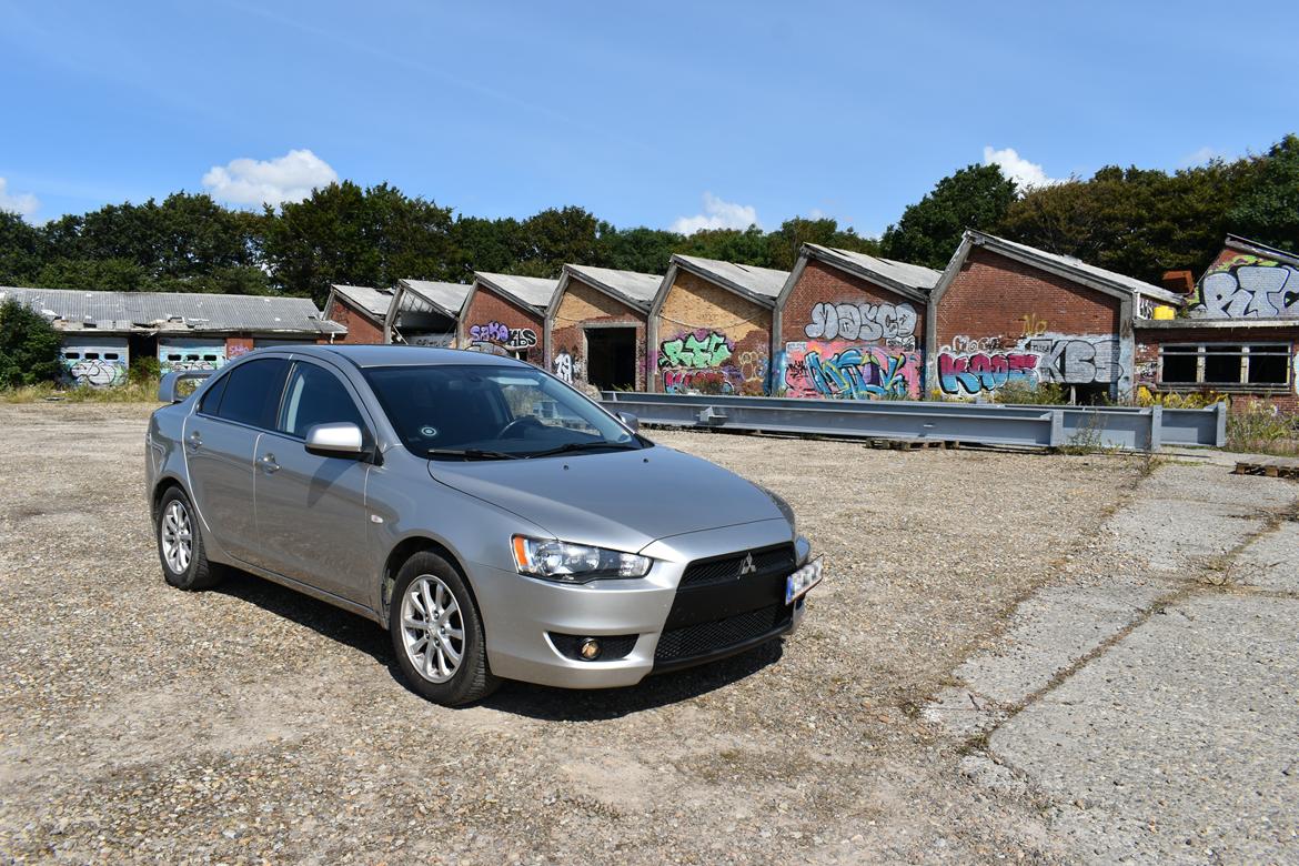 Mitsubishi Lancer X Sports Sedan billede 4